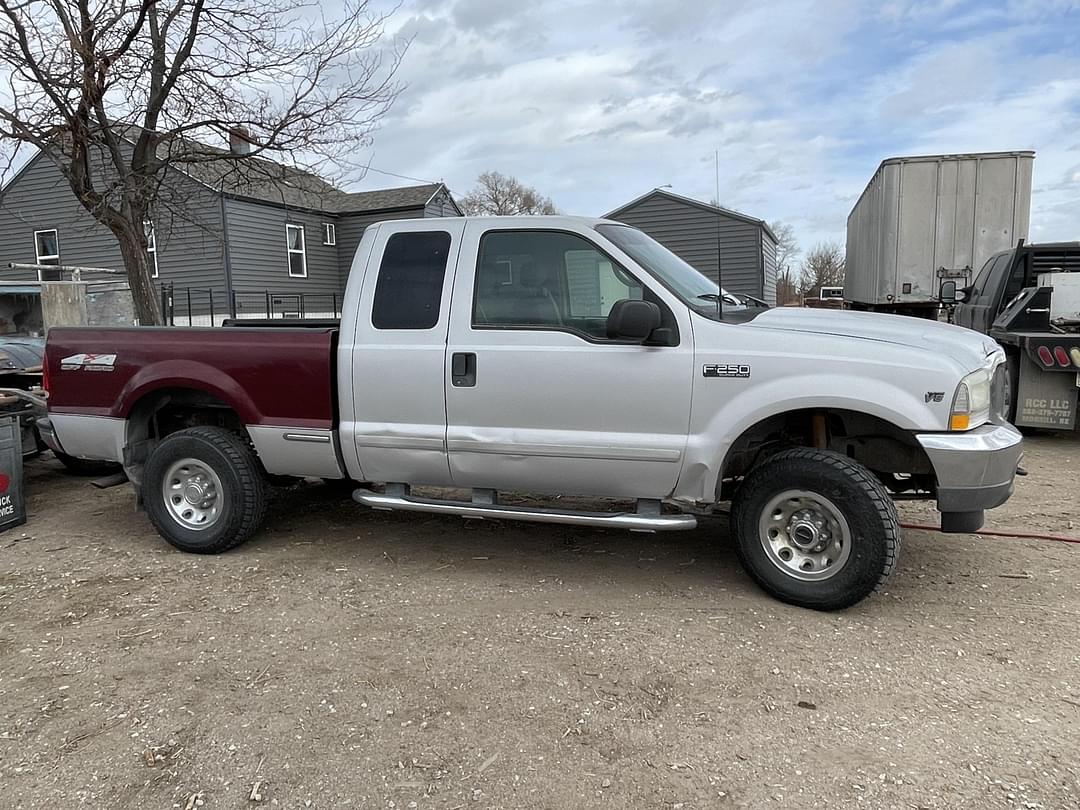 Image of Ford F-250 Primary image