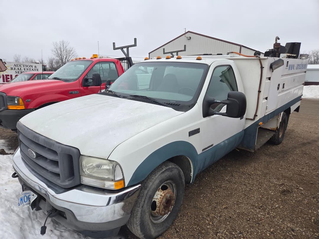 Image of Ford F-350 Primary image