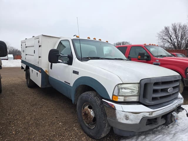 Image of Ford F-350 equipment image 1