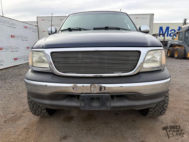 Image of Ford F-150 equipment image 1