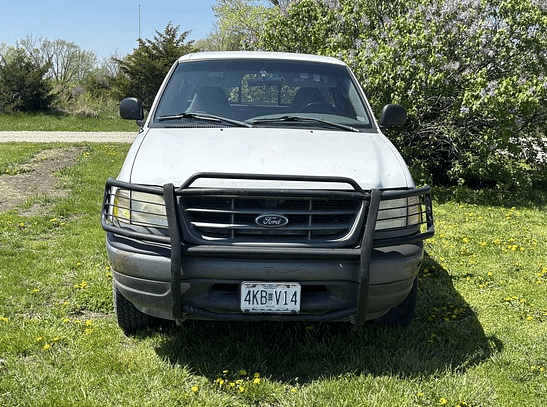 Image of Ford F-150 equipment image 1