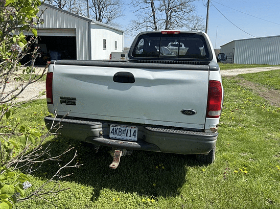 Image of Ford F-150 equipment image 2