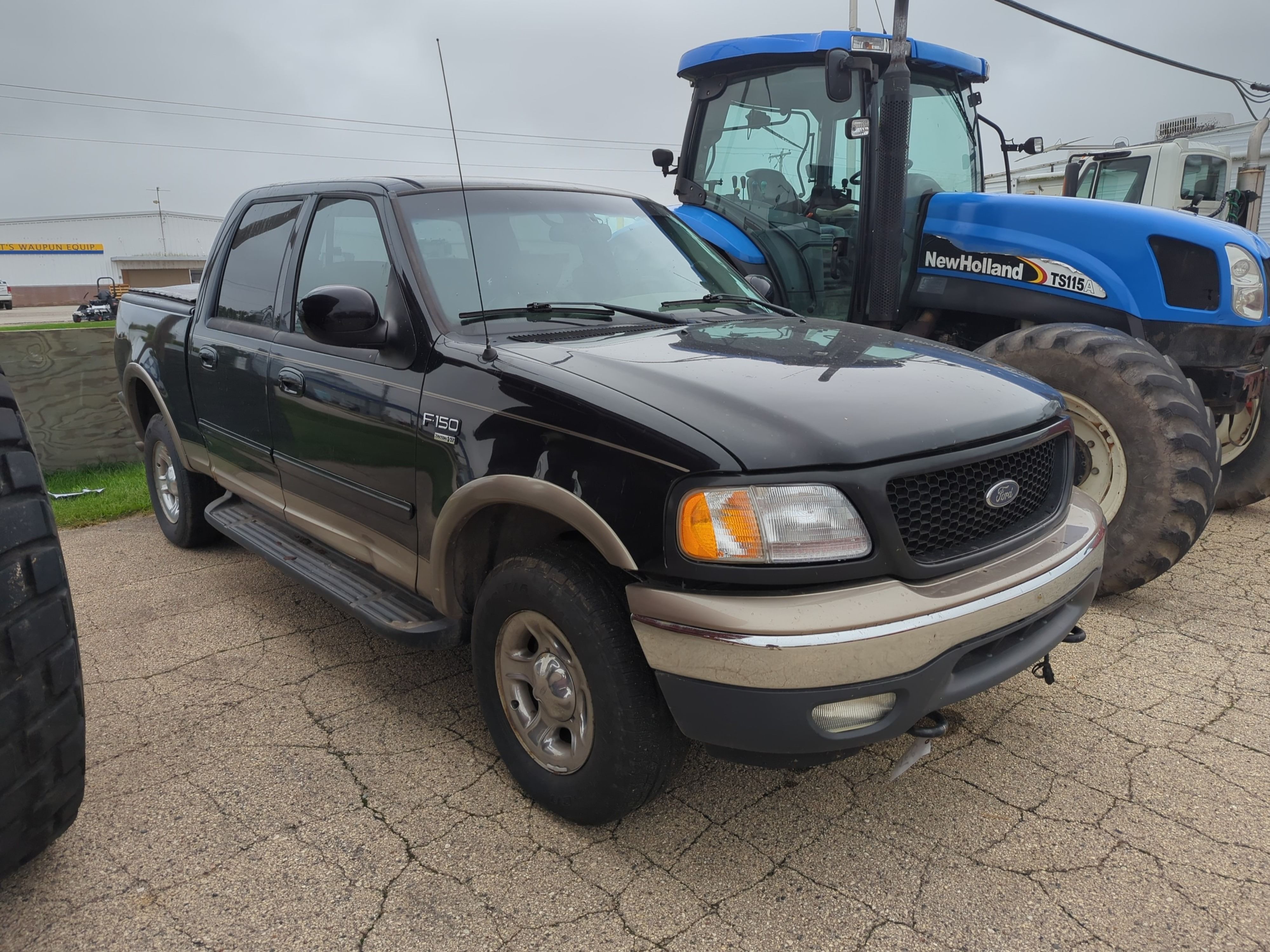 2002 Ford F-150 Equipment Image0