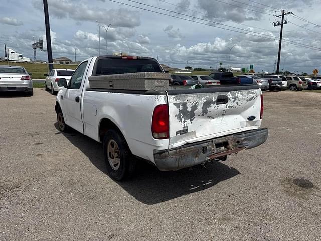 Image of Ford F-150 equipment image 3