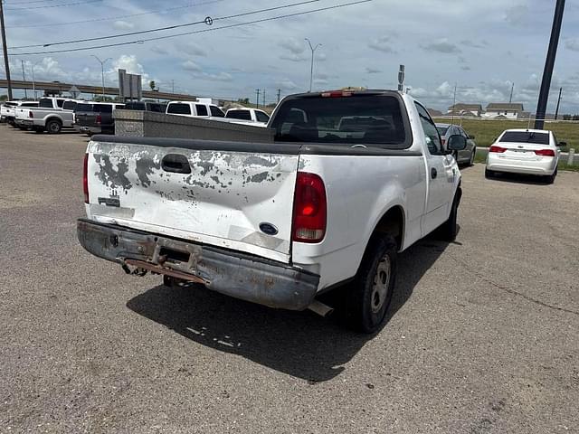 Image of Ford F-150 equipment image 4