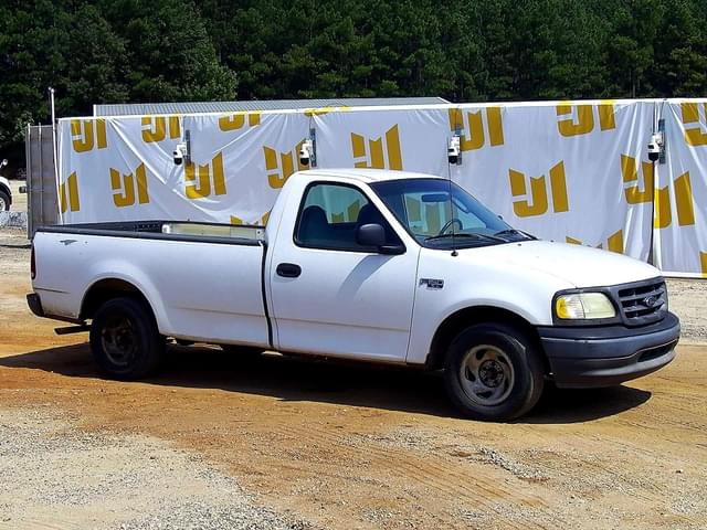 Image of Ford F-150 equipment image 2