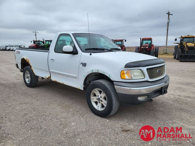 Image of Ford F-150 equipment image 1