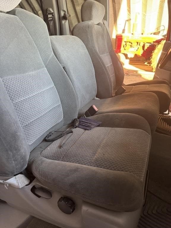 Image of Ford F-250 equipment image 4