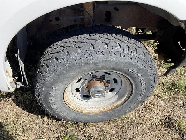 Thumbnail image Ford F-250 13