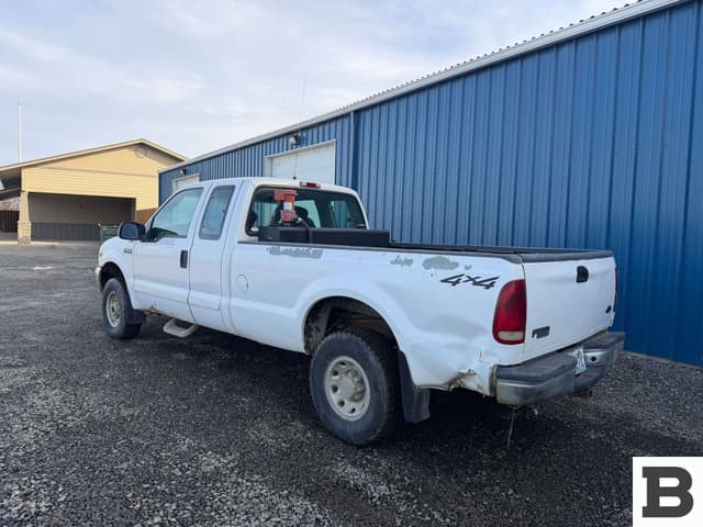 Image of Ford F-250 equipment image 4
