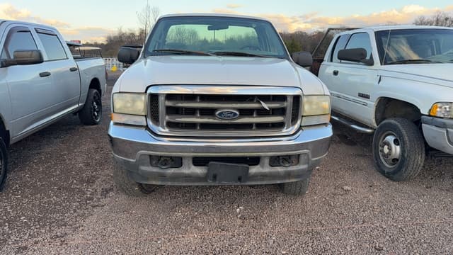 Image of Ford F-250 equipment image 1