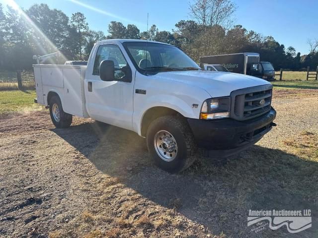 Image of Ford F-250 equipment image 3