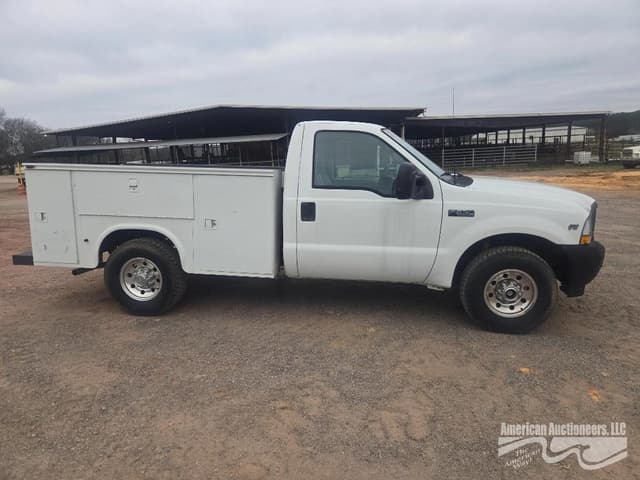Image of Ford F-250 equipment image 3