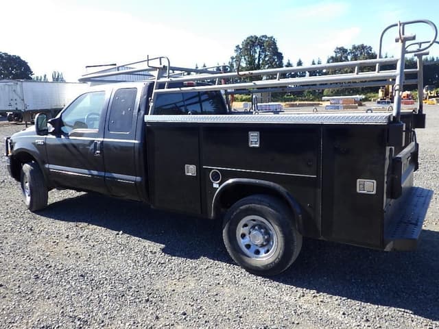 Image of Ford F-250 equipment image 2