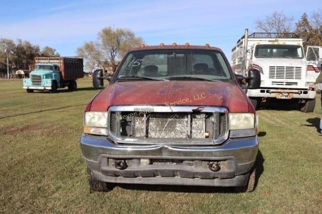 Image of Ford F-250 equipment image 2