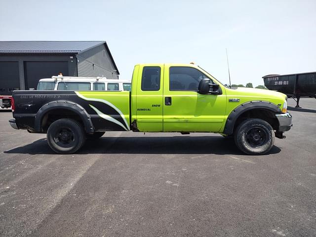 Image of Ford F-250 equipment image 3