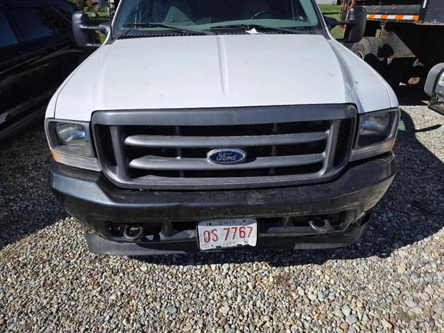 Image of Ford F-350 equipment image 1