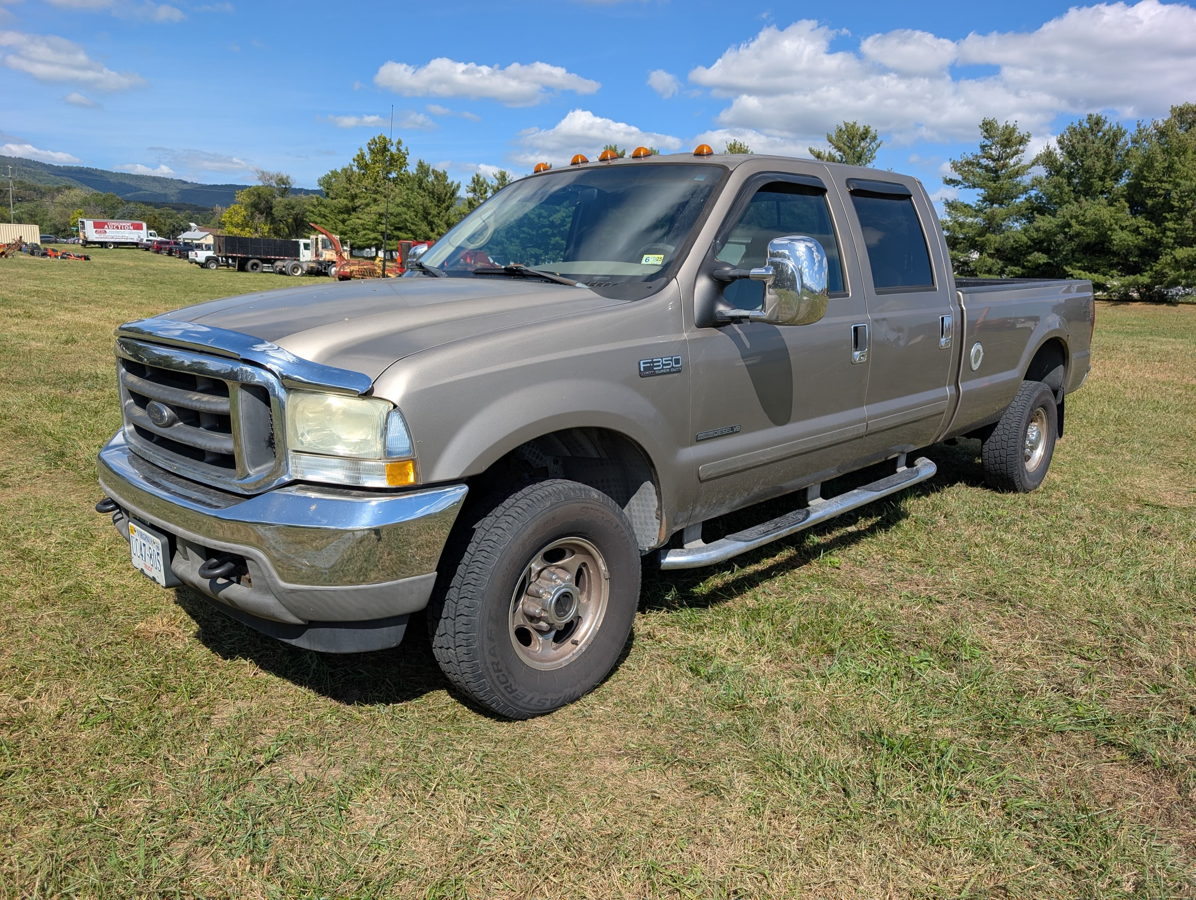 2002 Ford F-350 Equipment Image0