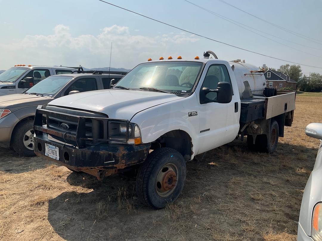 Image of Ford F-350 Primary image