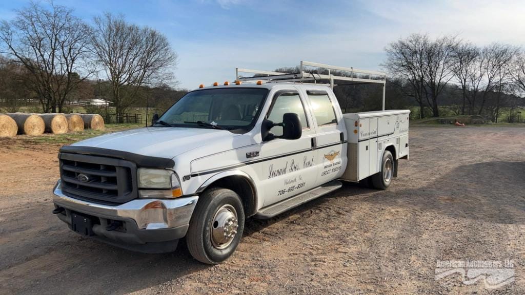 2002 Ford F-350 Equipment Image0