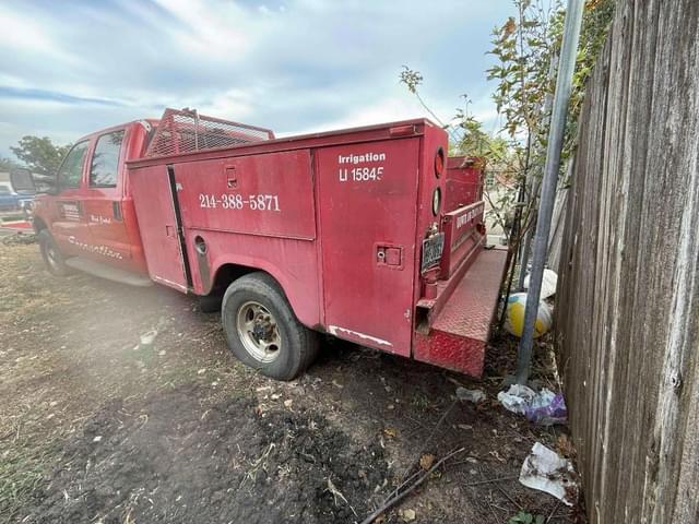 Image of Ford F-350 equipment image 1