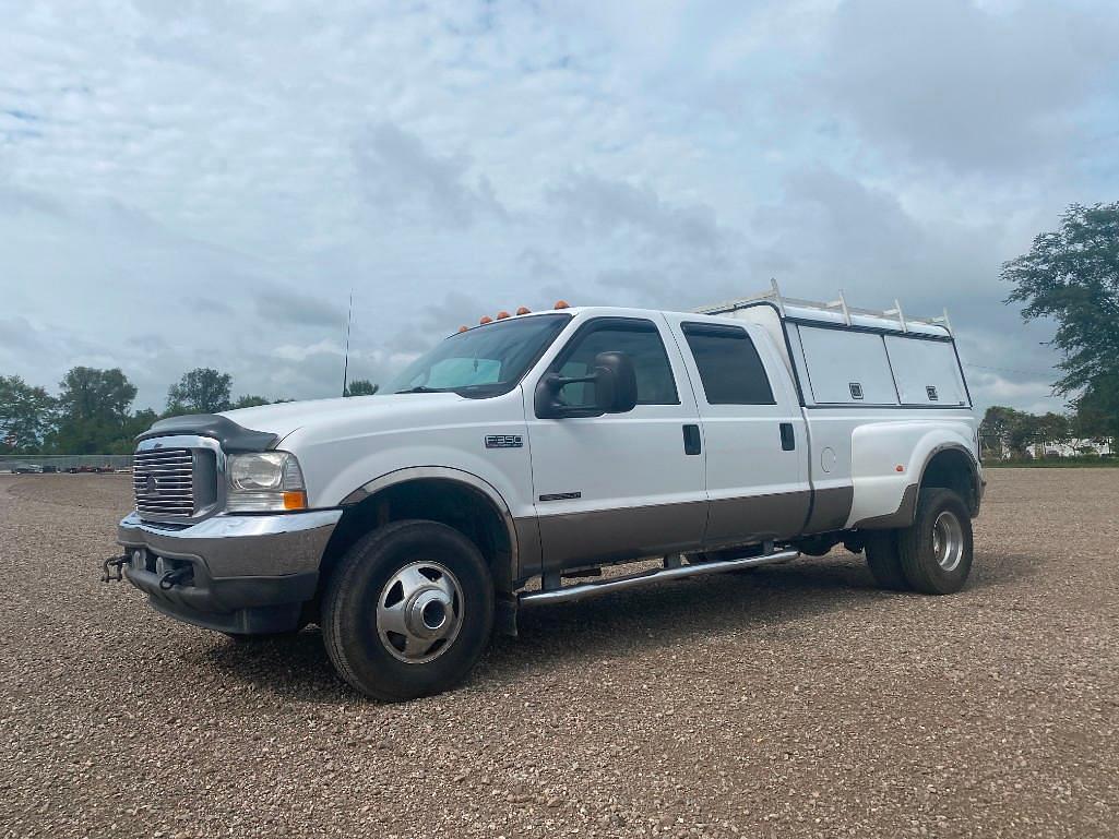 Image of Ford F-350 Primary image