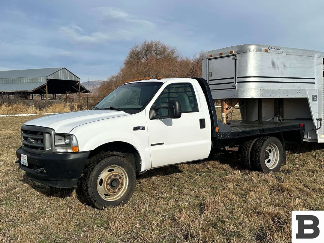 Image of Ford F-450 Primary image