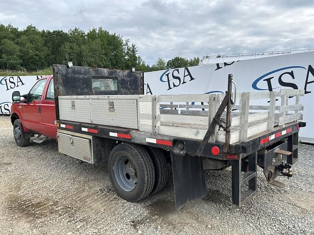 Image of Ford F-450 equipment image 2