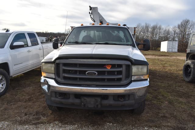 Image of Ford F-450 equipment image 1