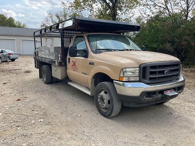 Image of Ford F-450 equipment image 2