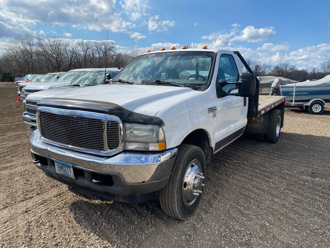 Image of Ford F-550 Primary image