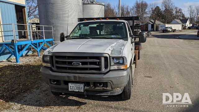 Image of Ford F-550 equipment image 1