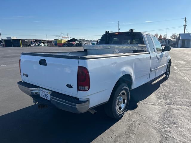 Image of Ford F-150 equipment image 2