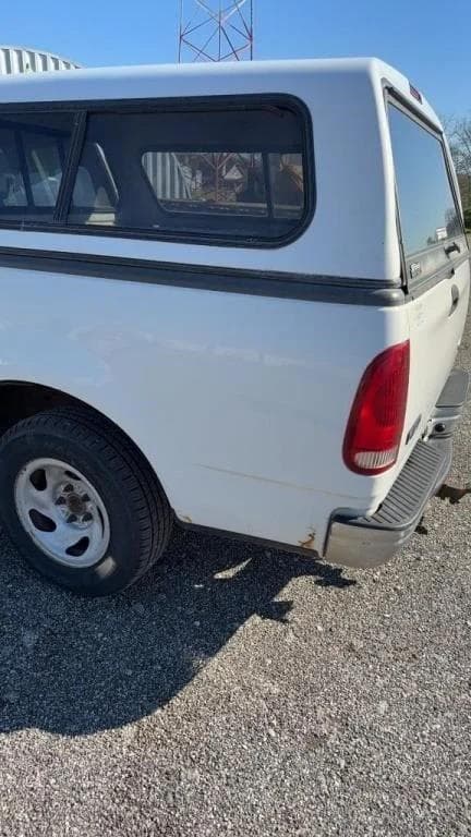 Image of Ford F-150 equipment image 4