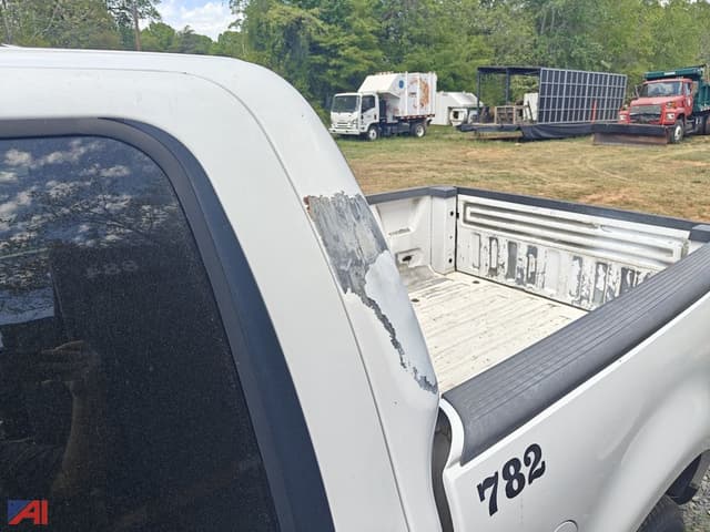 Image of Ford F-150 equipment image 1