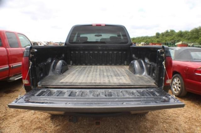 Image of Ford F-150 equipment image 4