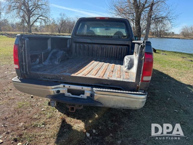 Image of Ford F-150 equipment image 4