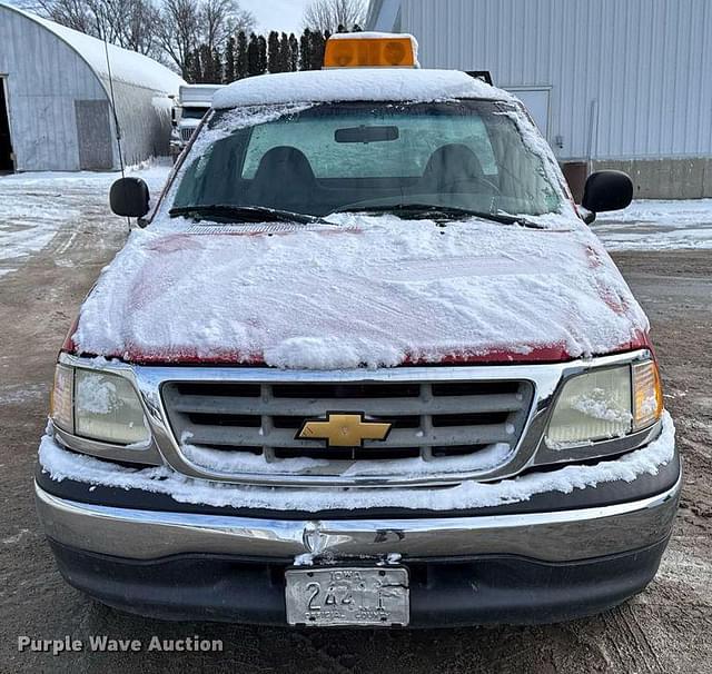 Image of Ford F-150 equipment image 1