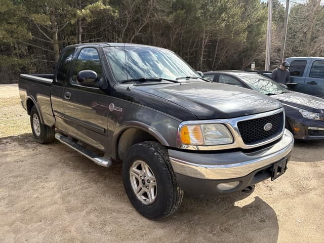 Image of Ford F-150 equipment image 2