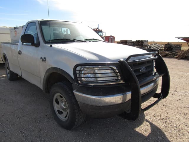 Image of Ford F-150 equipment image 4