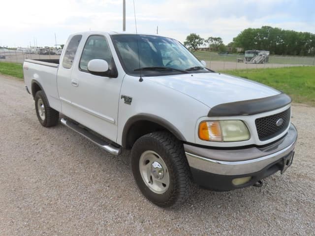 Image of Ford F-150 equipment image 3