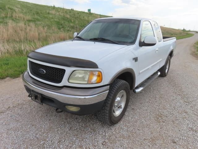 Image of Ford F-150 equipment image 1