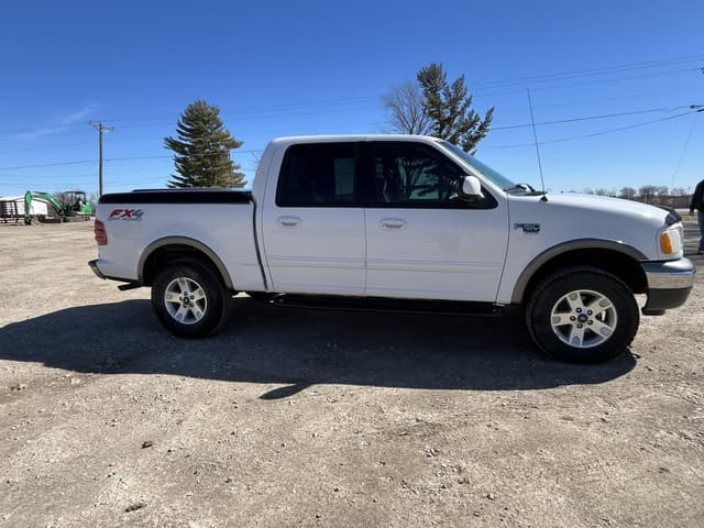 Image of Ford F-150 equipment image 1