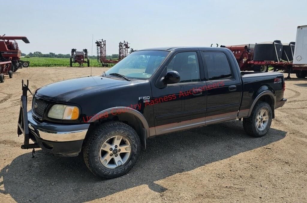 2002 Ford F-150 Equipment Image0