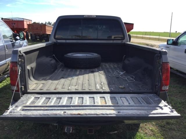 Image of Ford F-250 equipment image 4