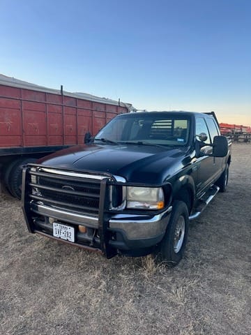 2002 Ford F-250 Equipment Image0