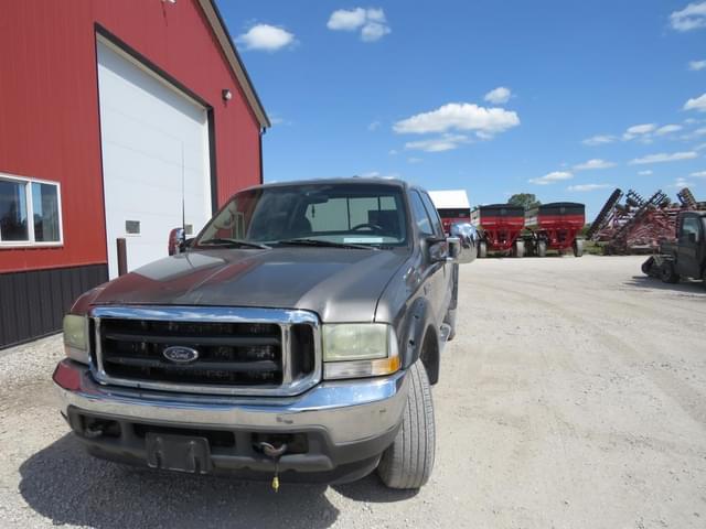 Image of Ford F-250 equipment image 1