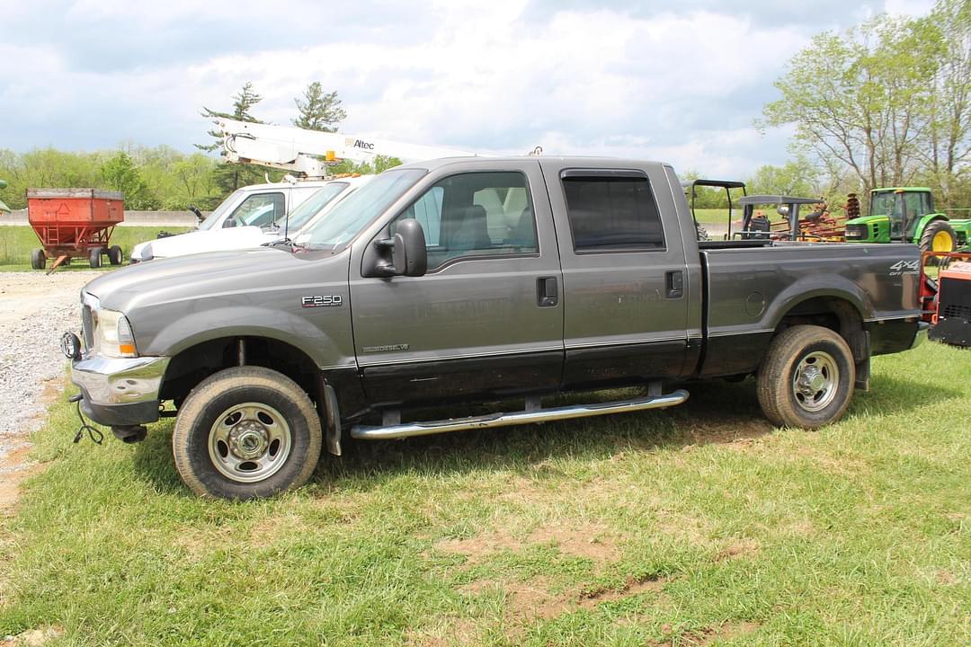 Image of Ford F-250 Primary image