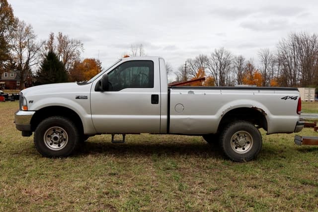 Image of Ford F-250 equipment image 3