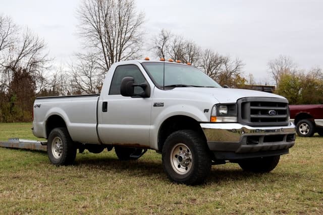 Image of Ford F-250 equipment image 1
